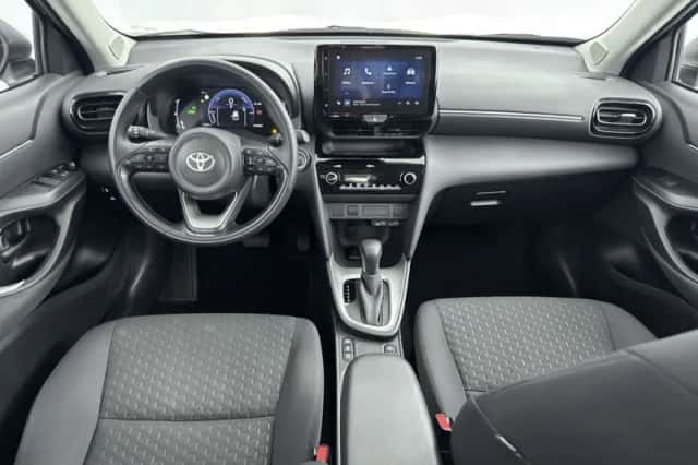 Toyota Yaris_Cross (2024) thumbnail 4