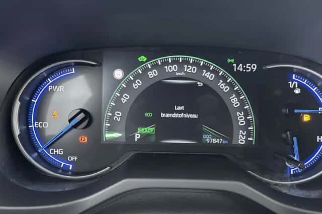 Toyota RAV4 (2020) thumbnail 5