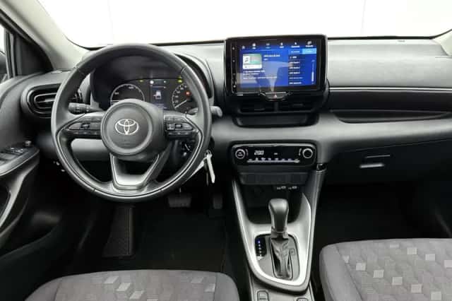 Toyota Yaris (2025) thumbnail 4