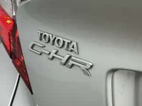 Toyota C-HR (2020) thumbnail 17