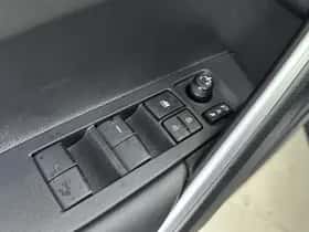 Toyota Corolla_Cross (2025) thumbnail 28
