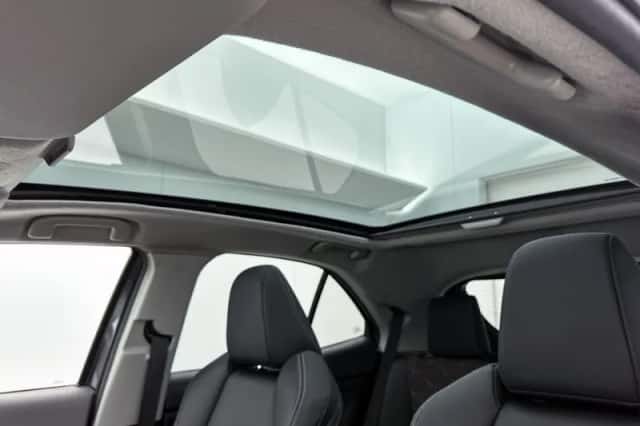 Toyota Yaris_Cross (2022) thumbnail 4