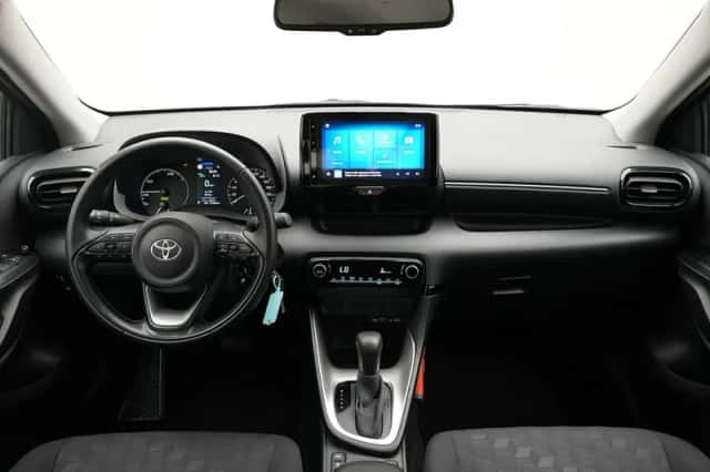 Toyota Yaris (2024) thumbnail 4