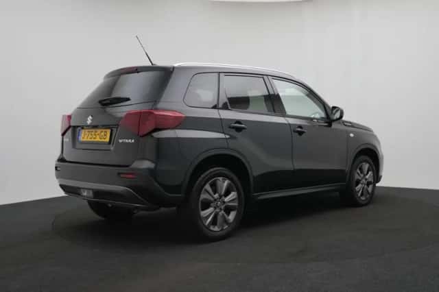 Suzuki Vitara (2020) thumbnail 2