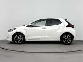 Toyota Yaris (2021) thumbnail 3