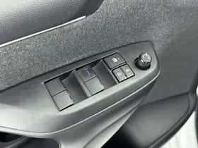 Toyota Yaris (2021) thumbnail 22