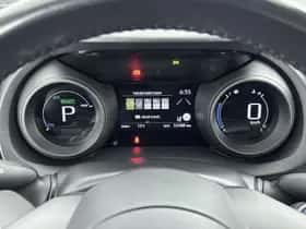 Toyota Yaris (2021) thumbnail 5