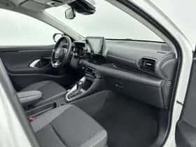 Toyota Yaris (2021) thumbnail 6