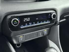 Toyota Yaris (2021) thumbnail 10