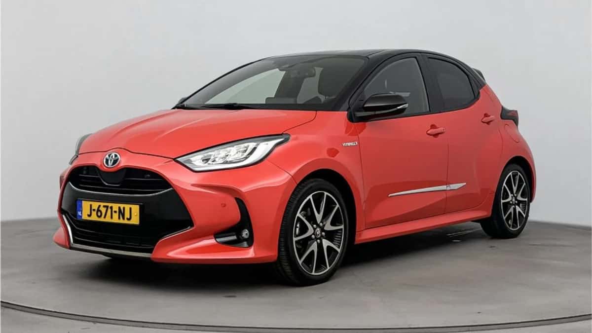 Toyota Yaris (2020) — foto 1