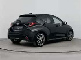 Toyota Yaris (2022) thumbnail 2
