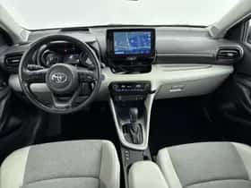 Toyota Yaris (2022) thumbnail 4