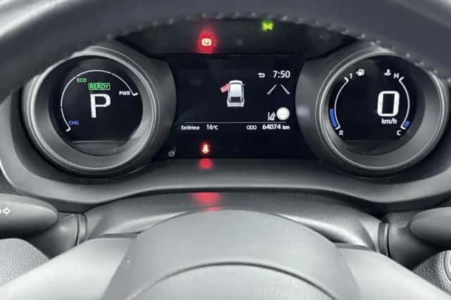 Toyota Yaris_Cross (2021) thumbnail 5