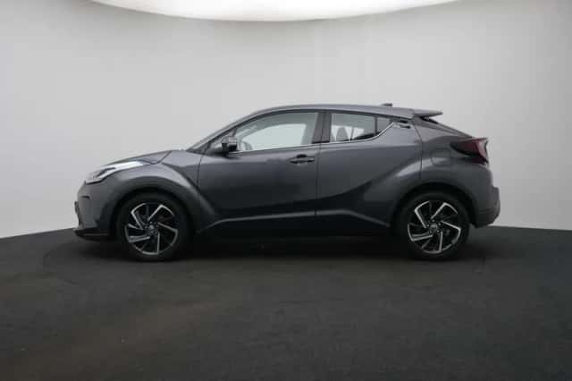 Toyota C-HR (2022) thumbnail 3