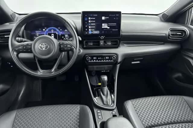 Toyota Yaris (2024) thumbnail 4
