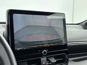 Toyota Yaris (2024) thumbnail 8