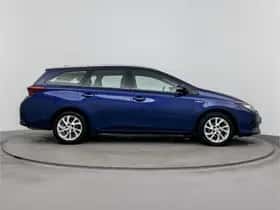 Toyota Auris (2019) thumbnail 12