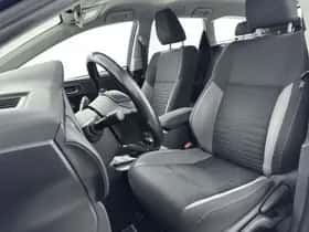 Toyota Auris (2019) thumbnail 16