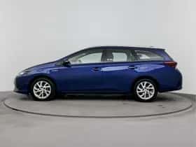 Toyota Auris (2019) thumbnail 3