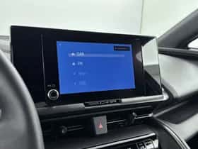 Toyota C-HR (2024) thumbnail 23