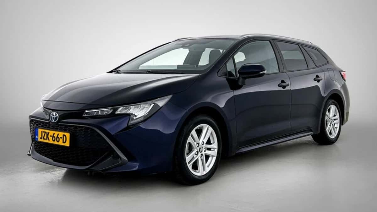 Toyota Corolla_Touring_Sports (2022) — foto 1