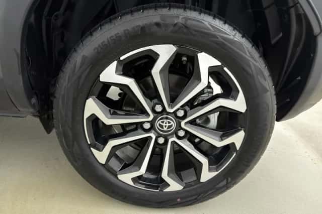 Toyota Yaris_Cross (2024) thumbnail 4