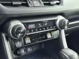 Toyota RAV4 (2023) thumbnail 9