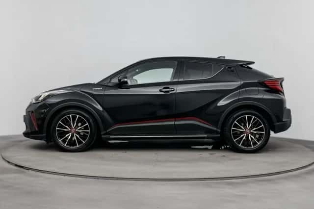 Toyota C-HR (2020) thumbnail 3