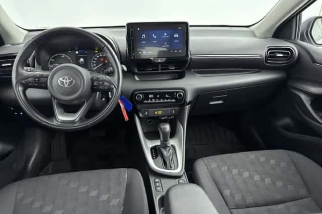 Toyota Yaris (2025) thumbnail 4
