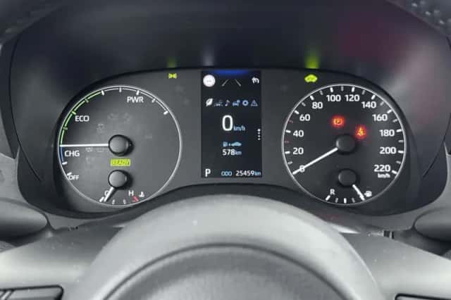 Toyota Yaris (2025) thumbnail 5