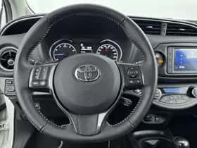 Toyota Yaris (2019) thumbnail 17