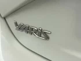 Toyota Yaris (2019) thumbnail 18