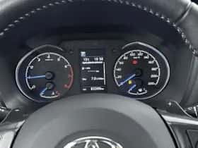 Toyota Yaris (2019) thumbnail 5