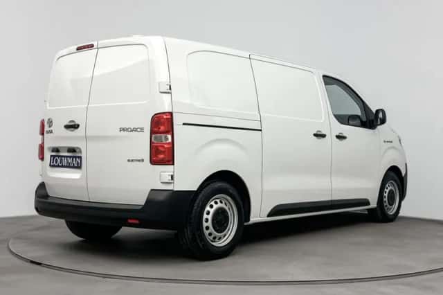 Toyota Proace (2025) thumbnail 2