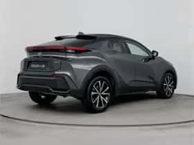 Toyota C-HR (2025) thumbnail 2
