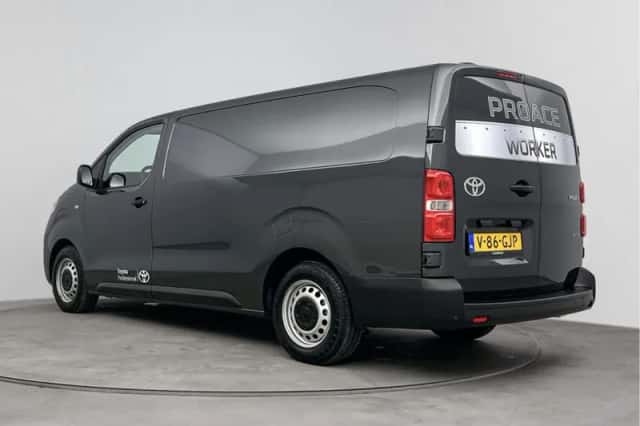 Toyota Proace (2024) thumbnail 2