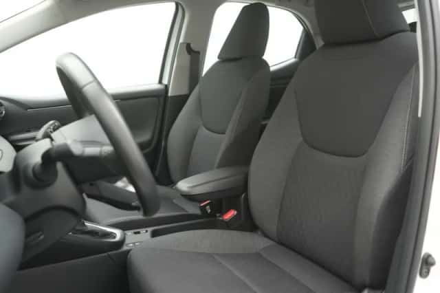 Toyota Yaris (2020) thumbnail 6