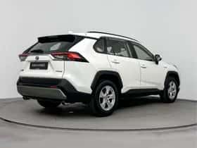Toyota RAV4 (2020) thumbnail 2