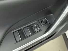 Toyota RAV4 (2020) thumbnail 22