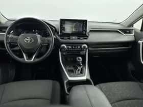 Toyota RAV4 (2020) thumbnail 4