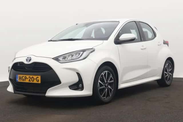 Toyota Yaris (2022) thumbnail 1