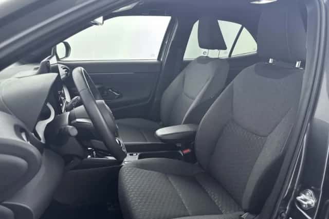 Toyota Yaris_Cross (2025) thumbnail 4