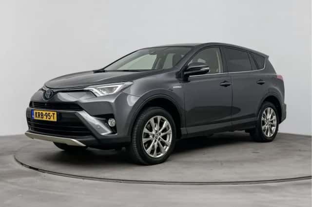 Toyota RAV4 (2016) thumbnail 1