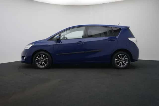 Toyota Verso (2014) thumbnail 3