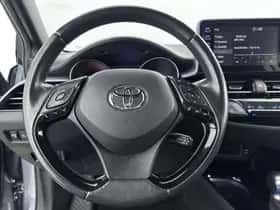 Toyota C-HR (2020) thumbnail 16