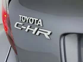 Toyota C-HR (2020) thumbnail 17