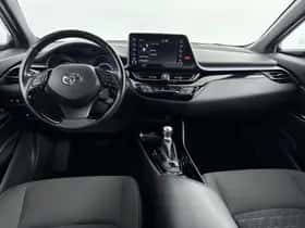 Toyota C-HR (2020) thumbnail 4