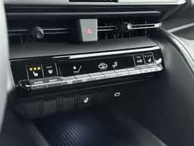 Toyota C-HR (2026) thumbnail 10