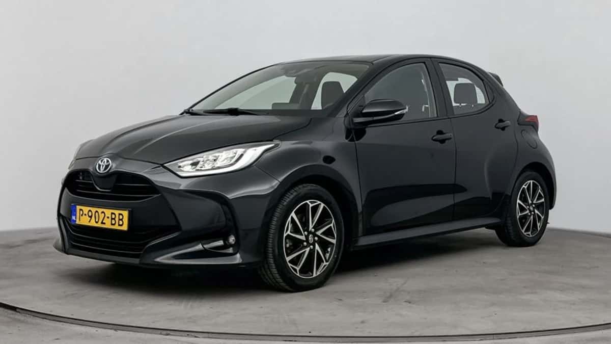 Toyota Yaris (2022) — foto 1