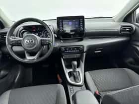 Toyota Yaris (2022) thumbnail 4